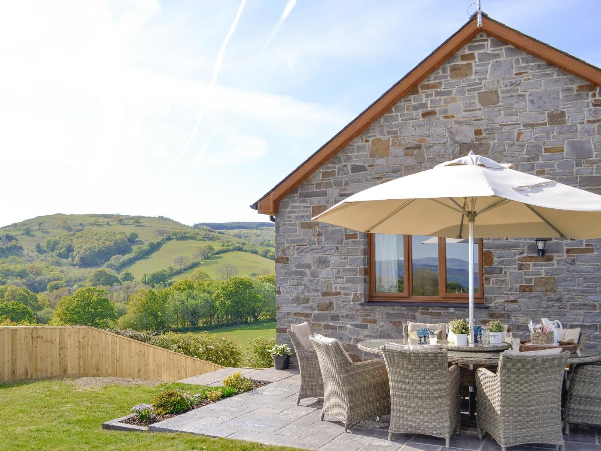 Maes Y Bryn Farmhouse Llanwrda Kültér fotó